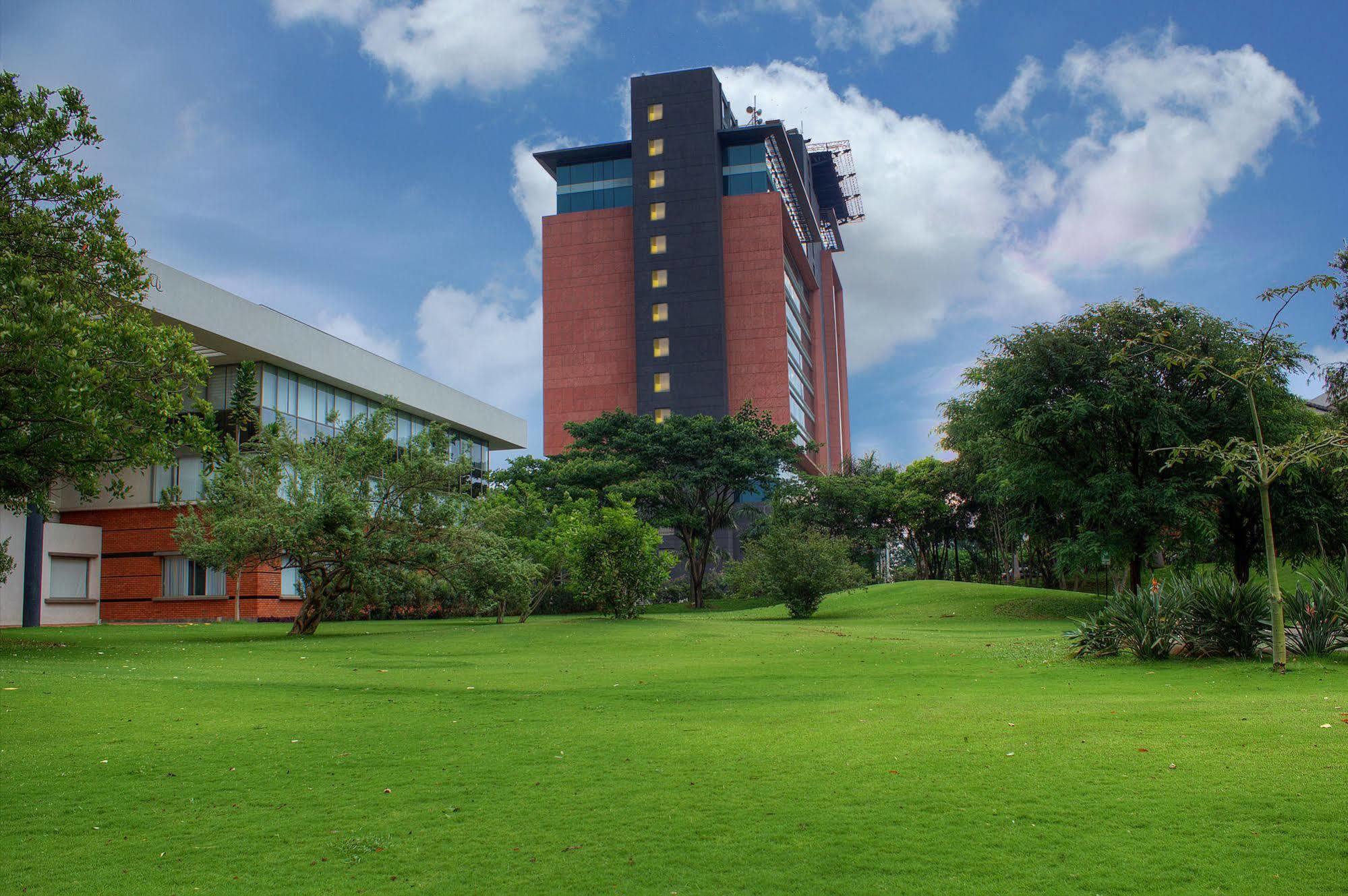 Hotel The Oterra Kammasandra Esterno foto
